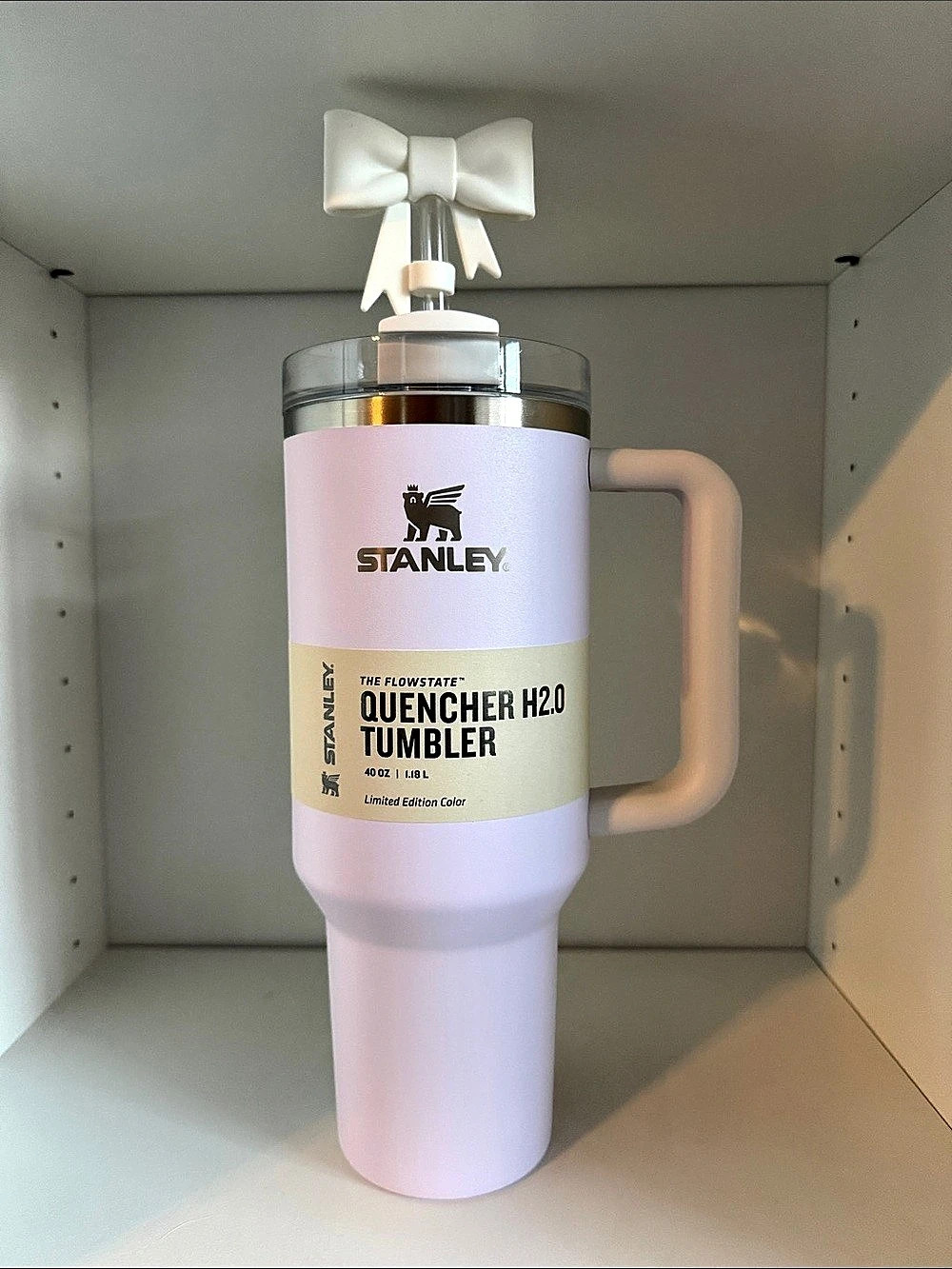 Stanley The Quencher H2.0 FlowState Tumbler 40 oz lavender